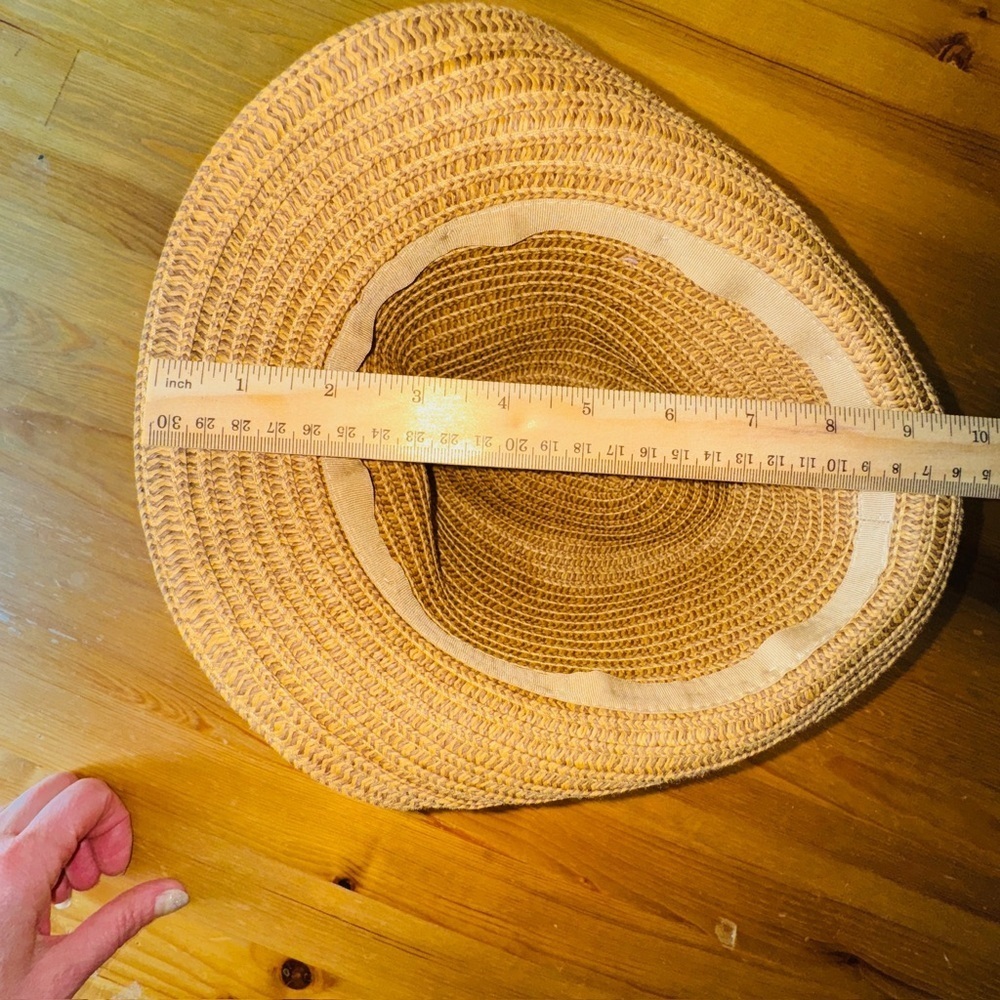 Straw hat - Picture 8 of 13